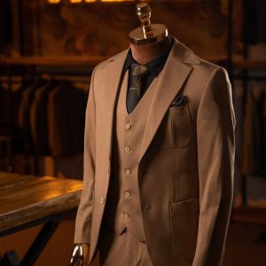 کت، شلوار و جلیقه‌ی اسلیم فیت