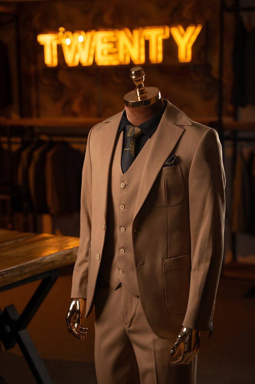 کت، شلوار و جلیقه‌ی اسلیم فیت